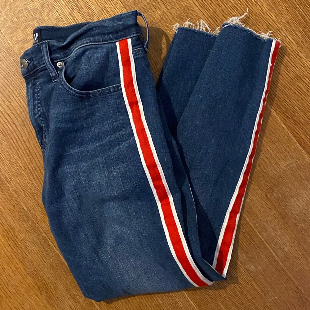 GAP Denim Skinny Jeans w/ Red strip